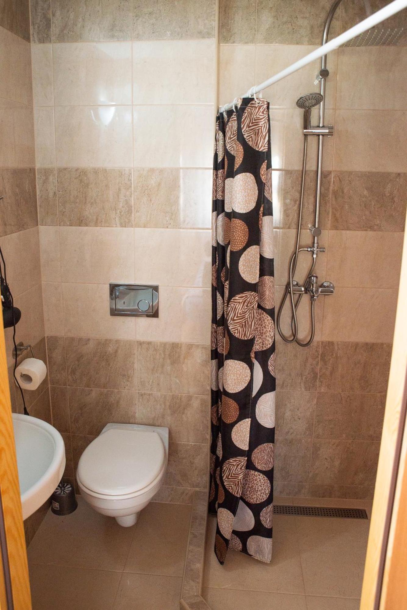Goscinne U Jedrusia Homestay *