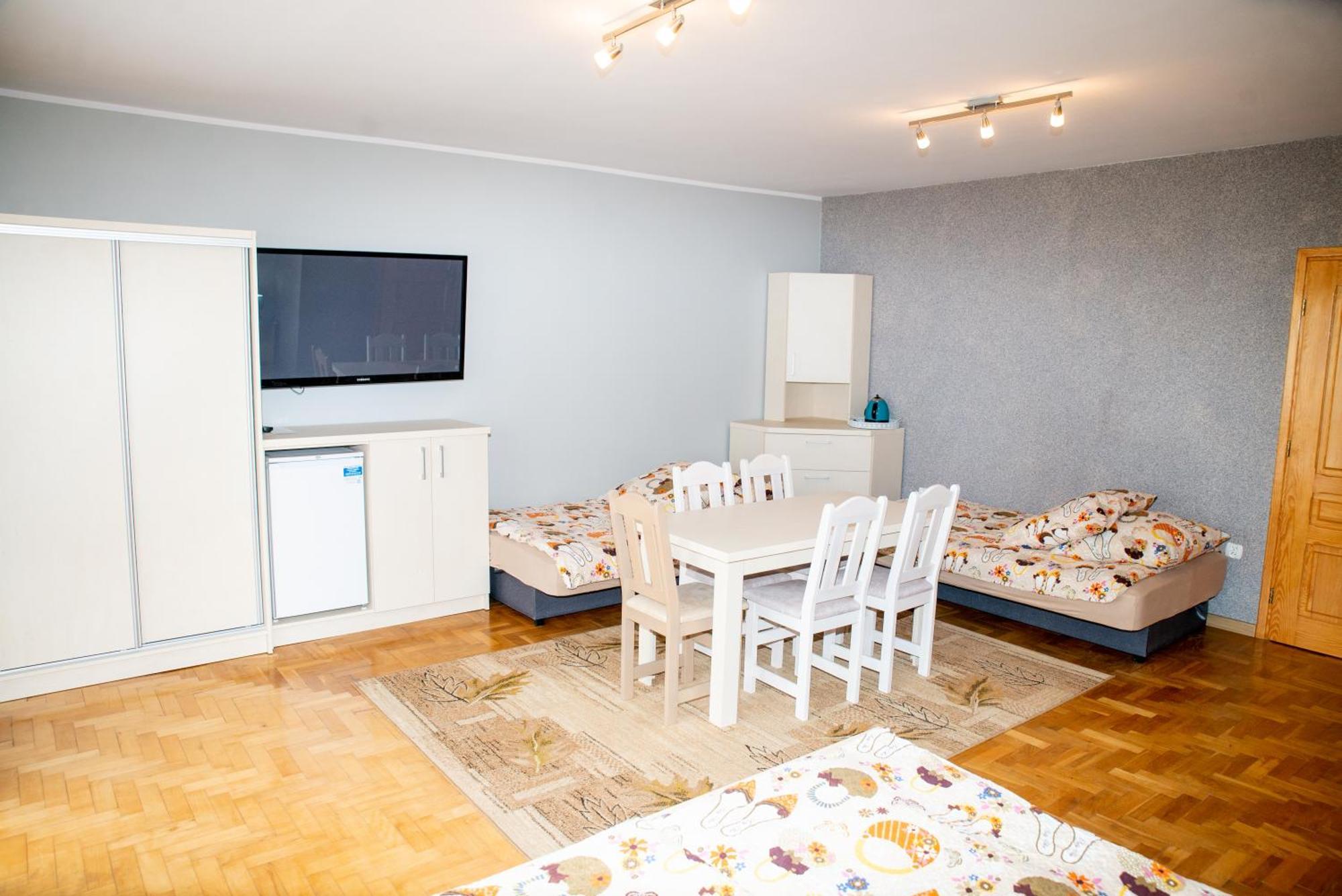 Goscinne U Jedrusia Homestay *